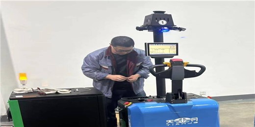 3C电子柔性生产必备！AGV搬运机器人助力产能提升30%