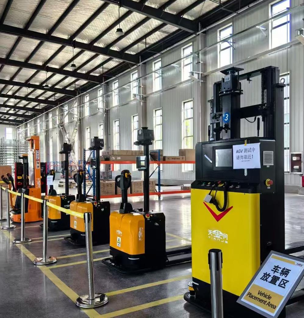 航天航空重载精密转运!天金冈AGV搬运机器人护航智造 航天航空重载精密转运!天金冈AGV搬运机器人护航智造